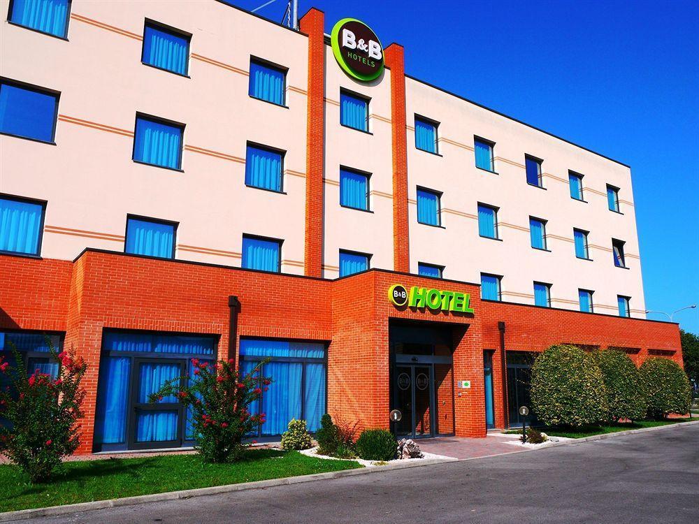 B&B Hotel Ferrara Exterior foto